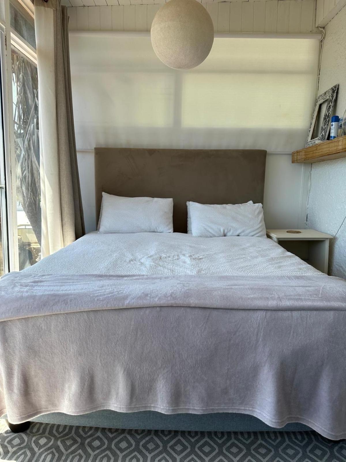 Independent Quaint Flat, Close To Beach Cape Town Eksteriør bilde